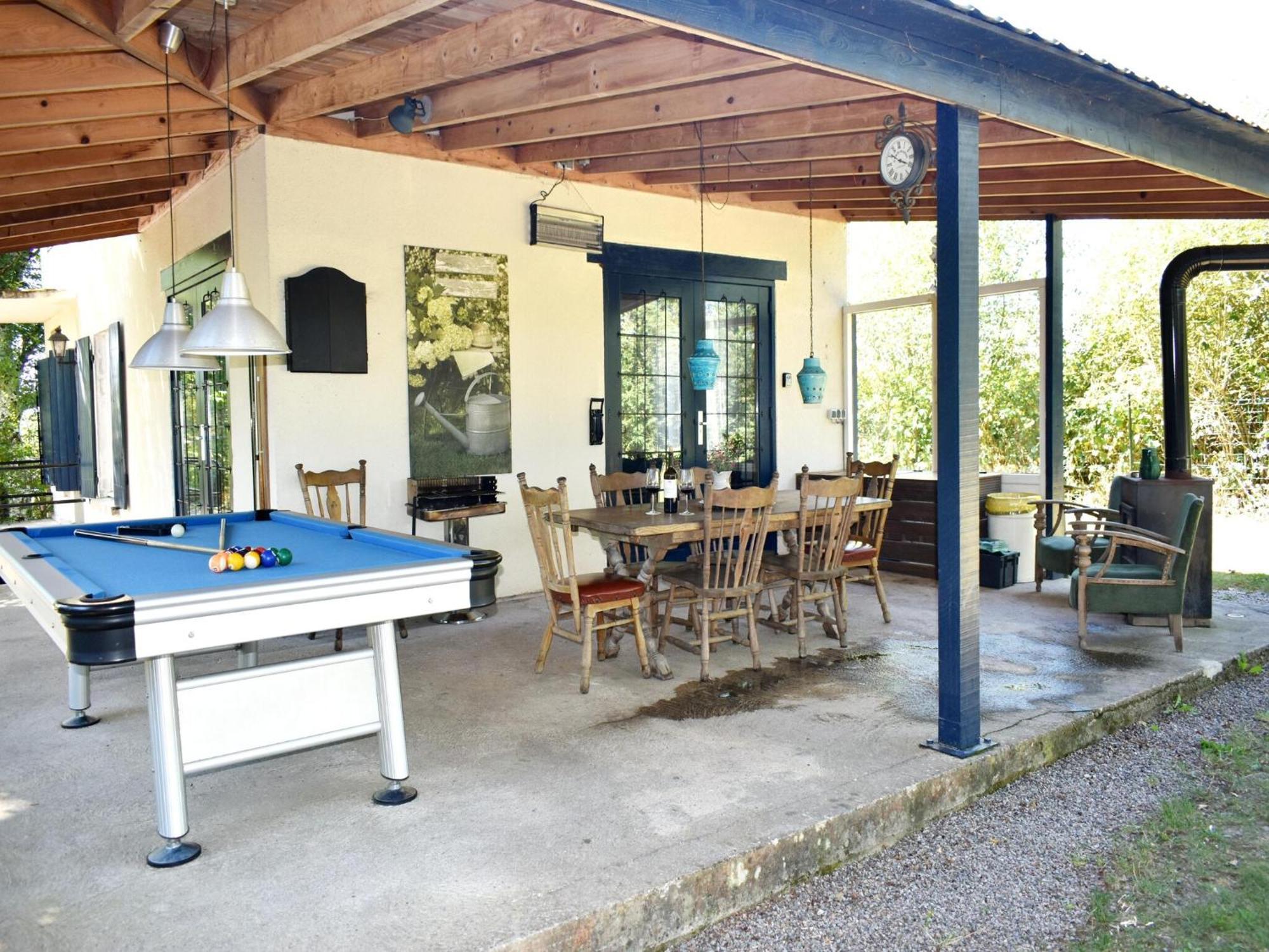 Modern Holiday Home Near The Forest Saint-Honore-les-Bains Exterior photo